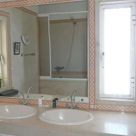Sea House With Pool Near Ericeira's Great Surf Spots Ribamar (Torres Vedras)
