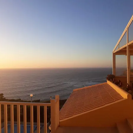Sea House With Pool Near Ericeira's Great Surf Spots *
