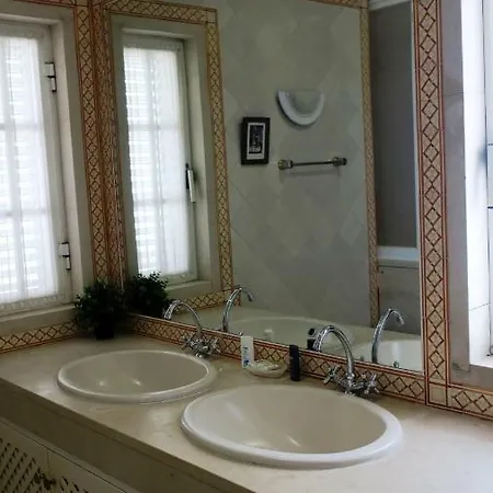 Apartment Sea House With Pool Near Ericeira's Great Surf Spots Ribamar (Torres Vedras)